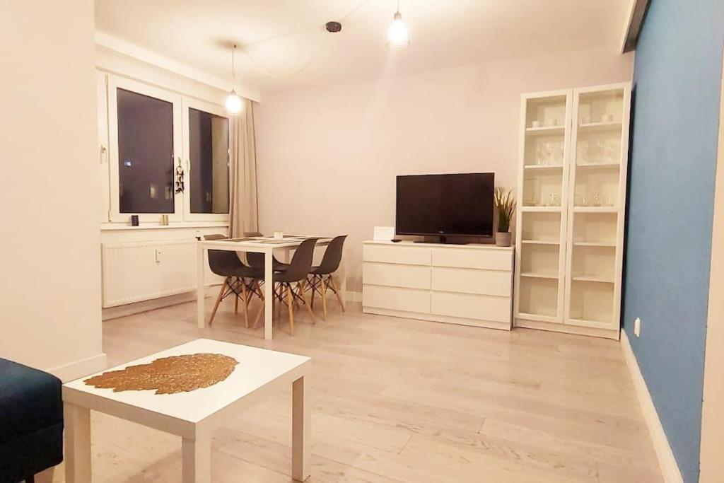 Апартаменты Przytulny Apartament Gdynia Parking Gratis New Экстерьер фото